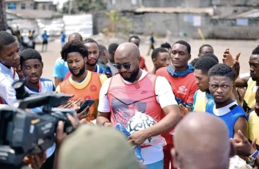 La Fondation Le Parrain fait un don d’équipements sportifs au TP Les Anges